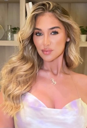 Elle Edwards.jpg