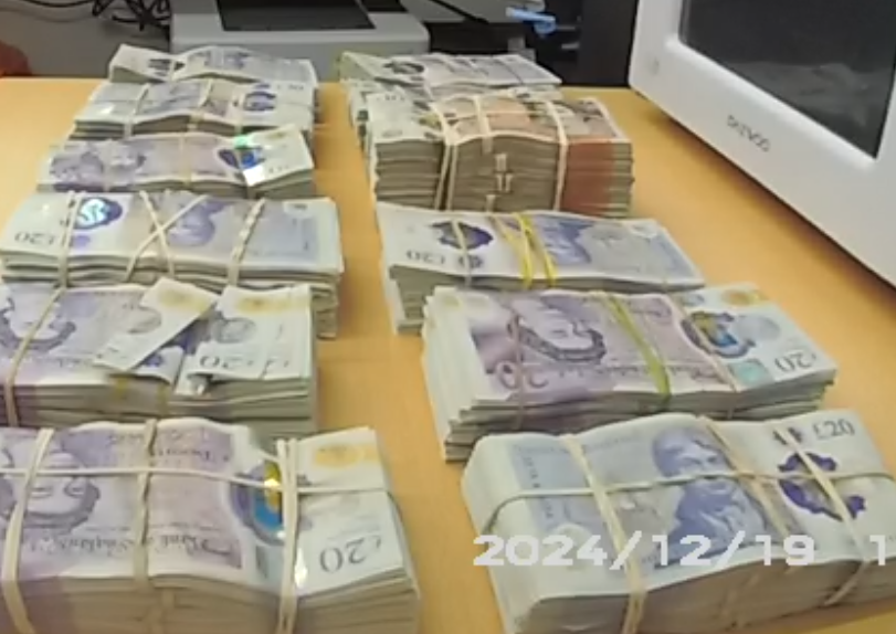 Cash from Liverpool Vaults saftey deposit box.jpg